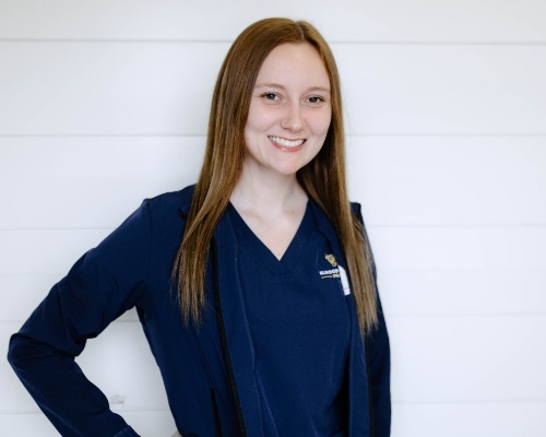 Dental assistant Kassidy