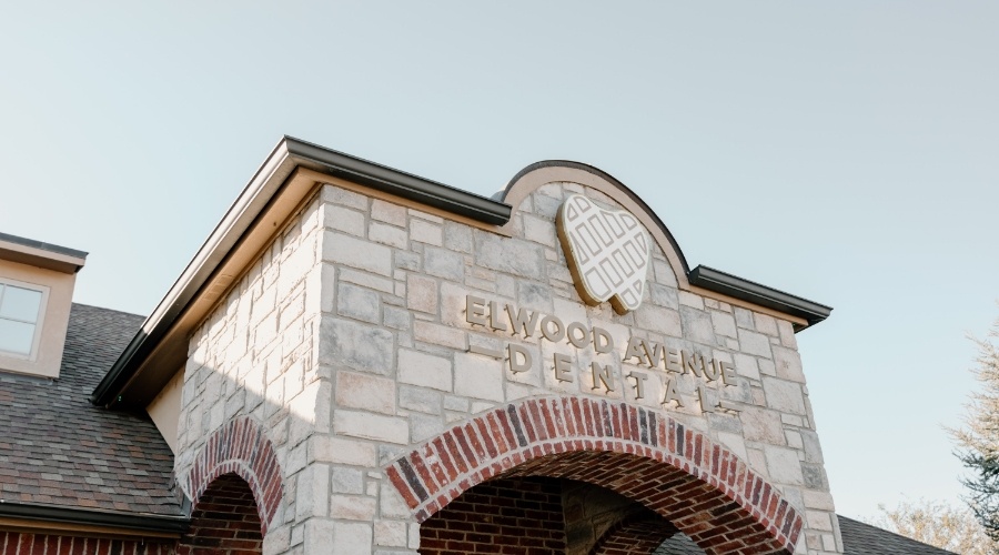 Exterior of Elwood Avenue Dental in Jenks