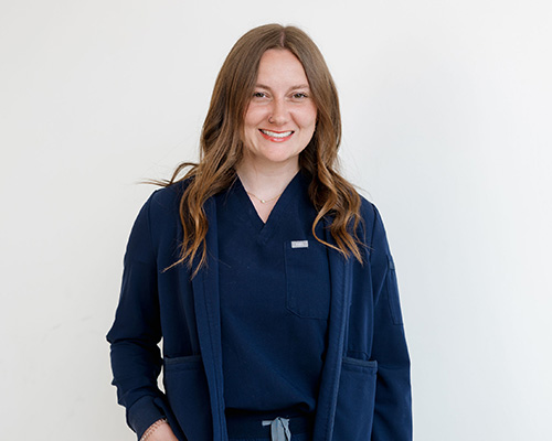 Dental assistant Kassidy